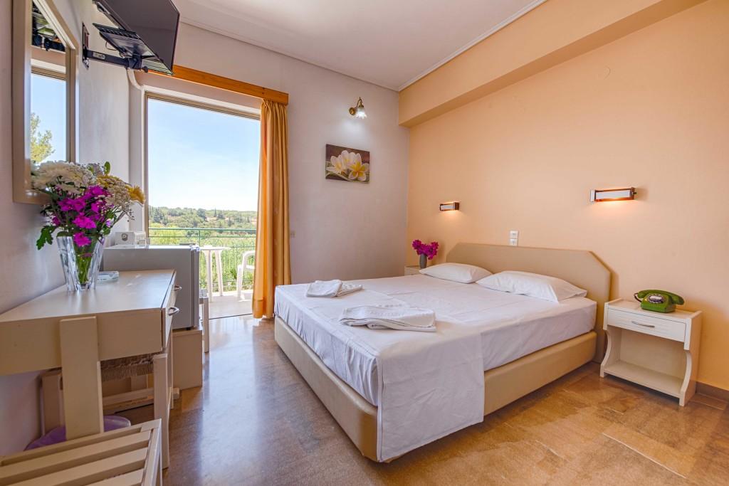 Ionis Hotel Troianata Ngoại thất bức ảnh